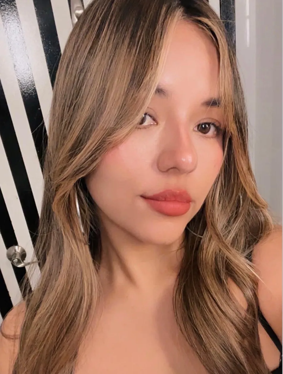 Sandy, Hairstylist at FRG Barbershop